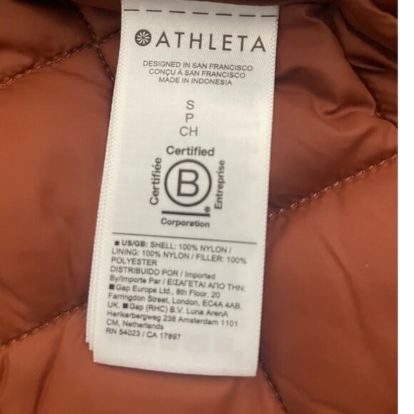 Athleta Whisper Featherless Insulated Vest Women’s Gorpcore Hiking Puffer - Picture 6 of 7